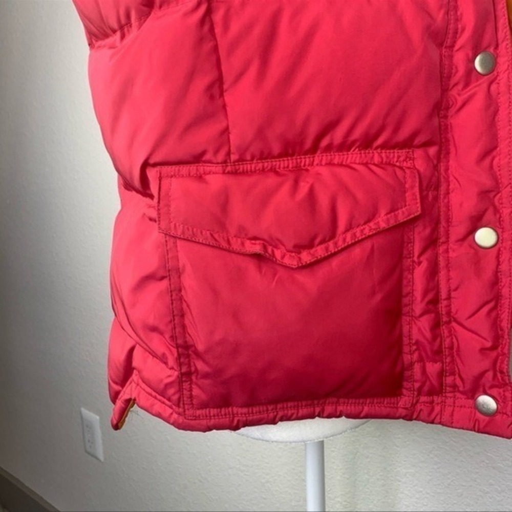 J.Crew Quilted Puffer Vest Bright Pink Orange Lined Snap Front Pockets Size M - Picture 11 of 12